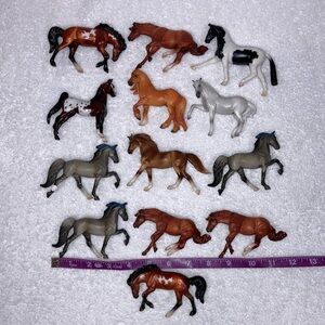 Breyer rivet mystery suprise stablemates 3-4” lo of 13